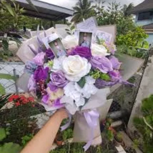 Graduation Rose & Hydrangea Mix